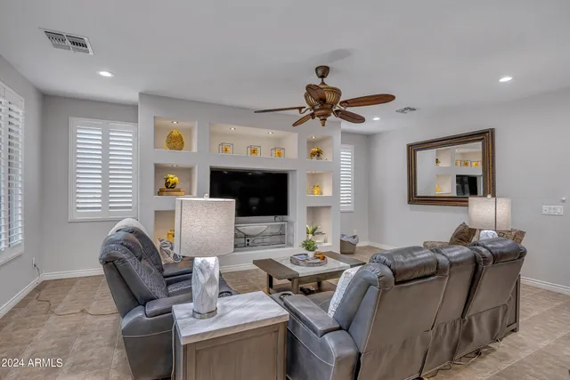 $2,000 | 20500 North Big Dipper Drive, Maricopa, AZ 85138