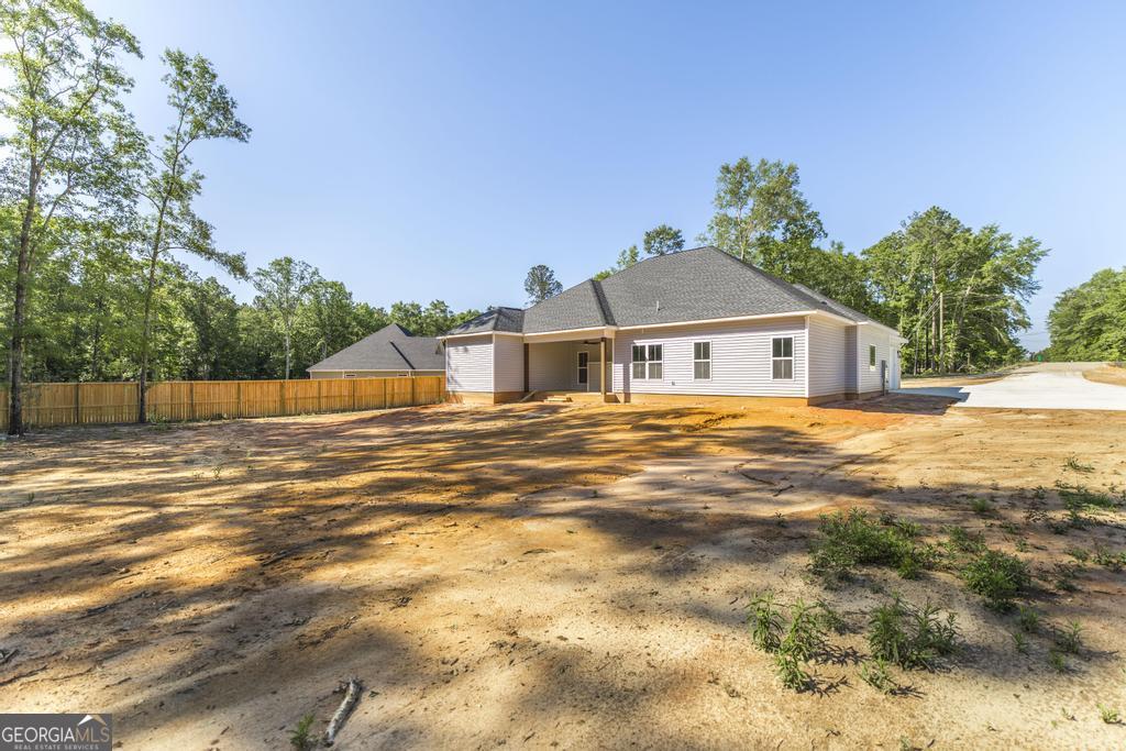 903 Robinhood Road Dublin, GA 31021 - Photo 7 of 32