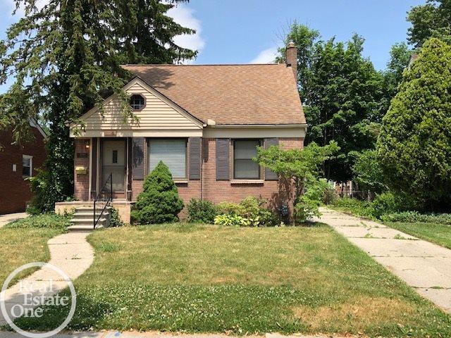 2000 Oxford Road Grosse Pointe Woods, MI 48236 - Photo 1 of 8