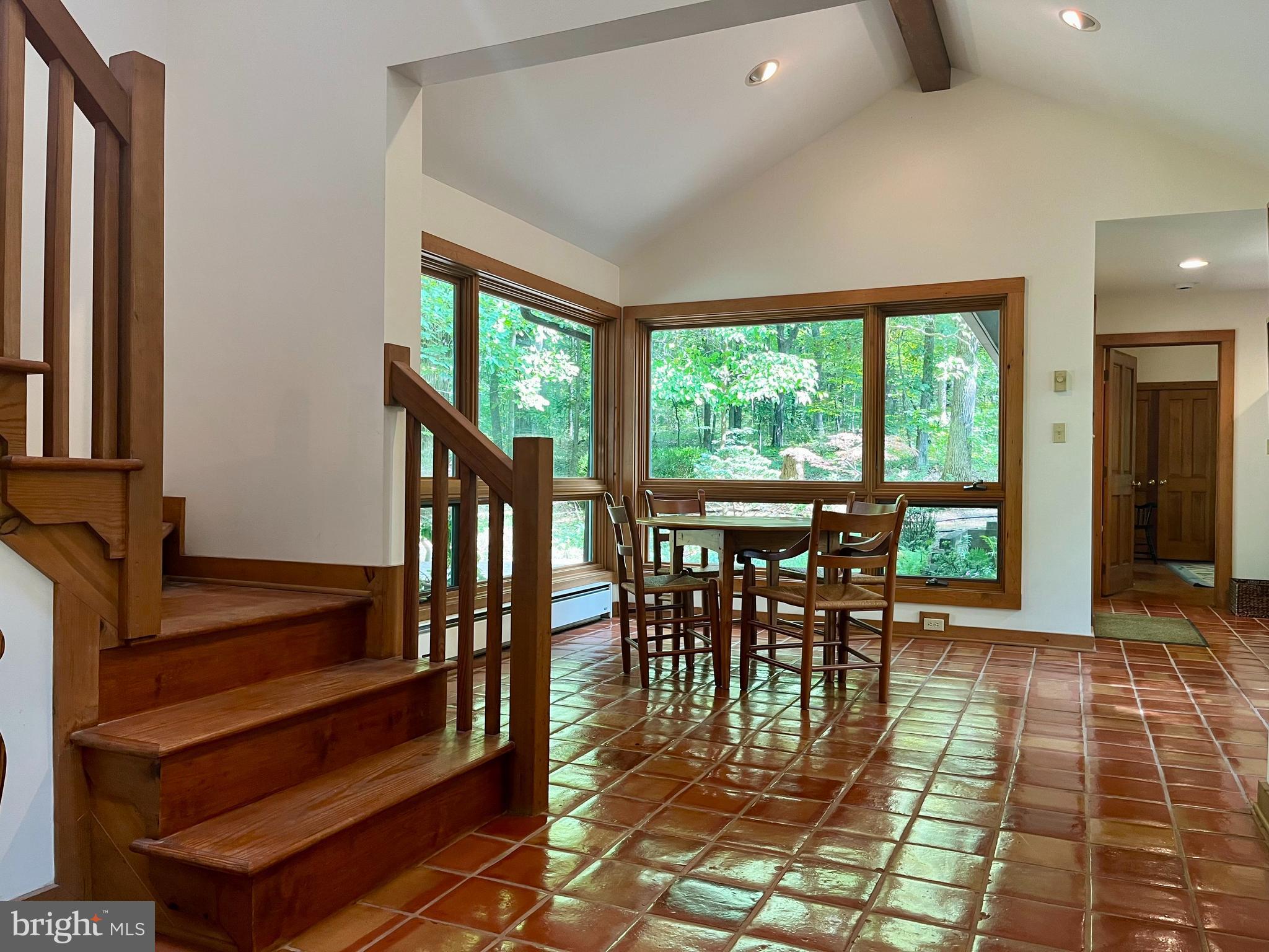 740 Long Mountain Road Washington, VA 22747 - Photo 18 of 51 Foyer to Breakfast