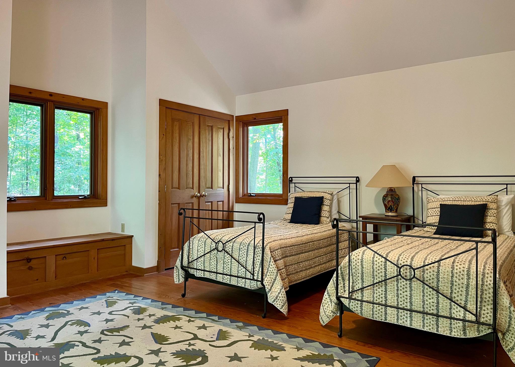 740 Long Mountain Road Washington, VA 22747 - Photo 20 of 51 Main level Bedroom 3