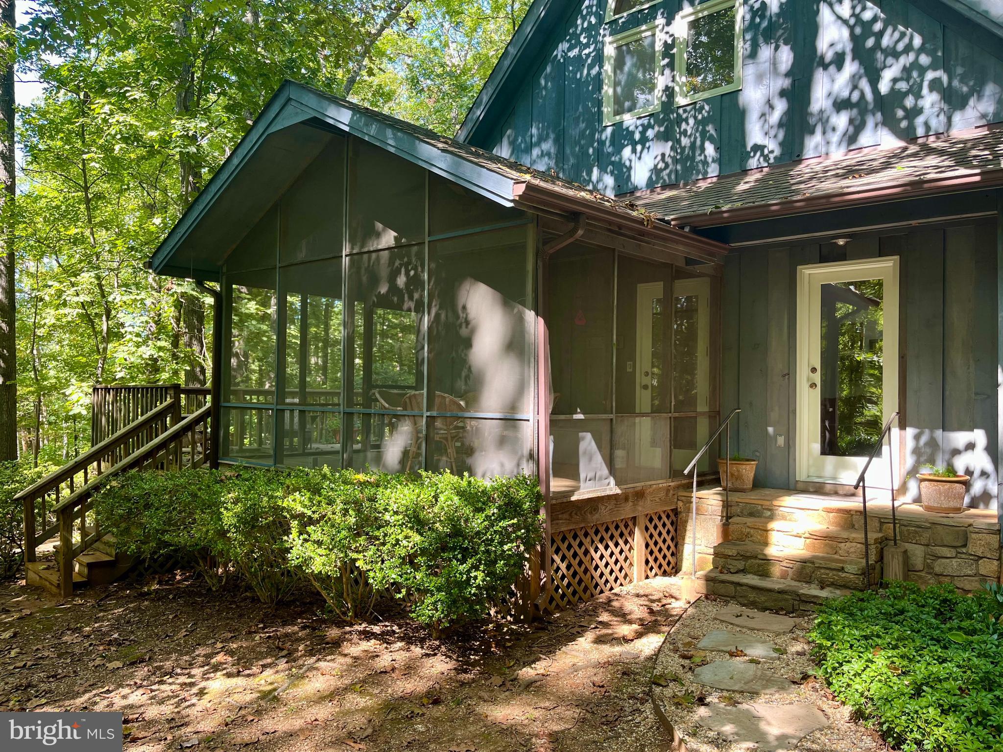 740 Long Mountain Road Washington, VA 22747 - Photo 34 of 51 Front entrance and screened porch