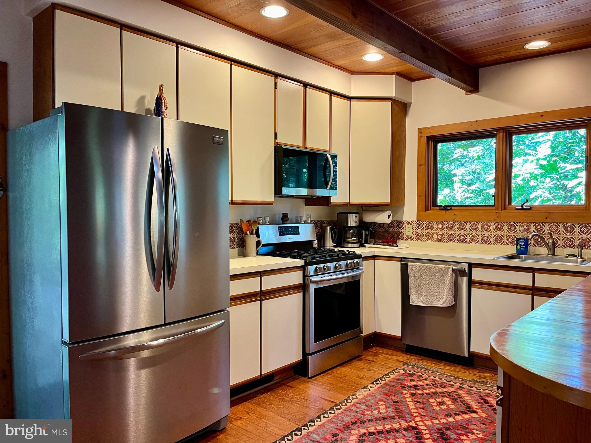 740 Long Mountain Road Washington, VA 22747 - Photo 6 of 51 Kitchen, newer appliances