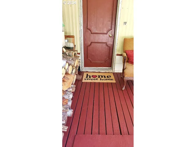 $349,500 | 49220 Mountain View Road, Oakridge, OR 97463