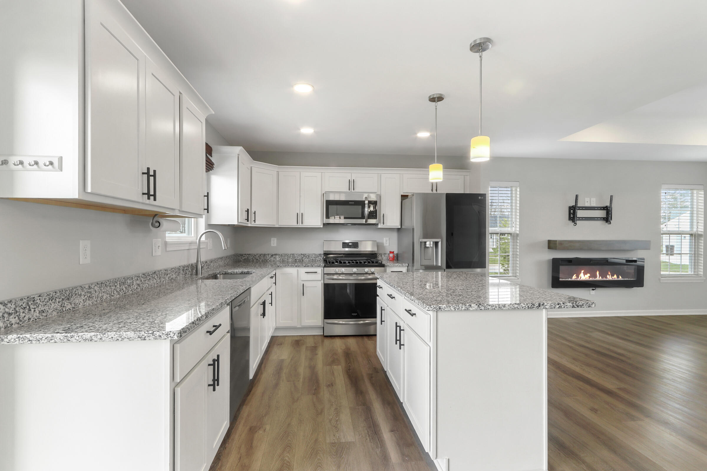 123 Spring Drive Walworth, WI 53184 - Photo 9 of 34 kitchen island