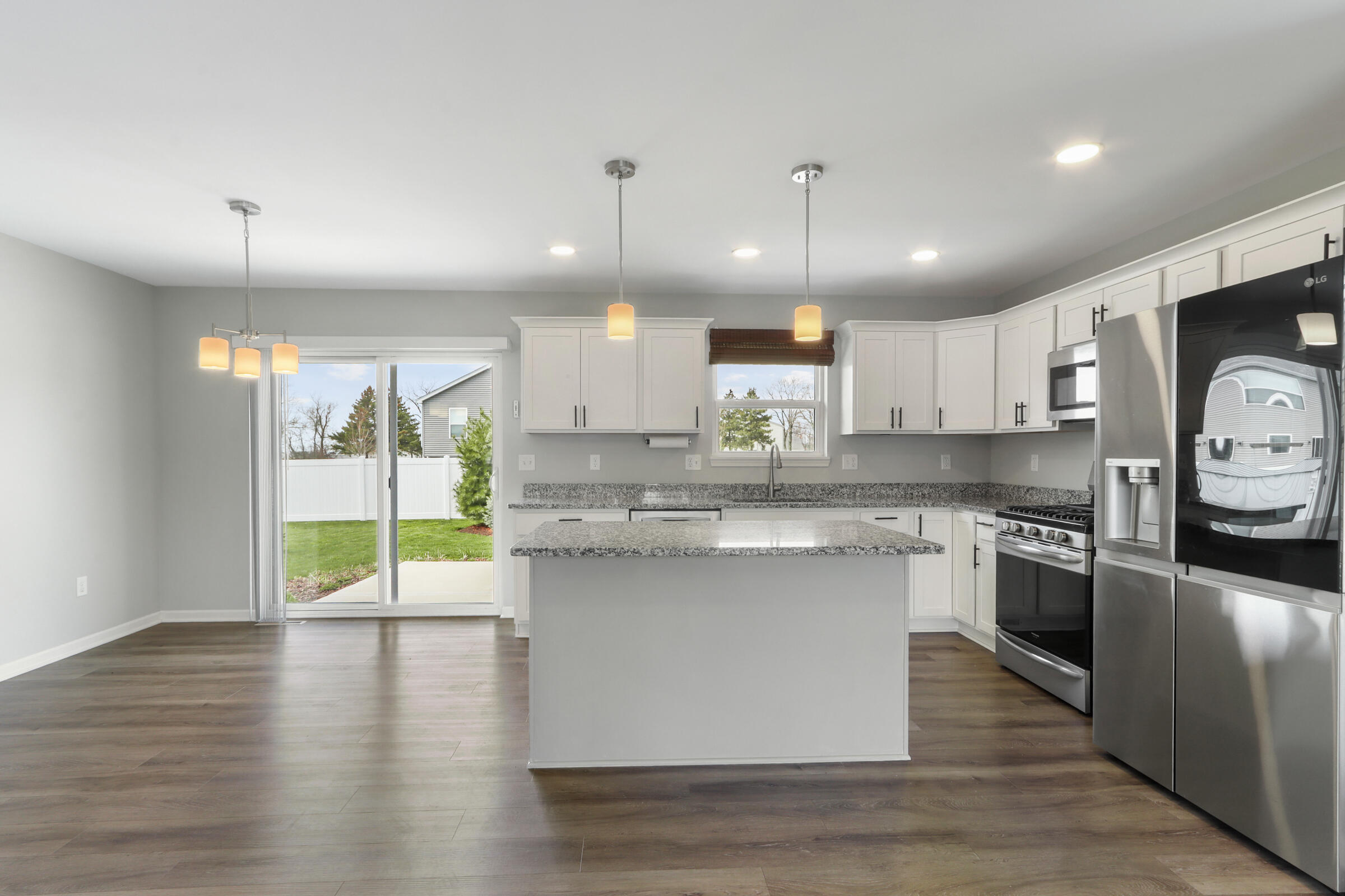 123 Spring Drive Walworth, WI 53184 - Photo 11 of 34 kitchen, dining