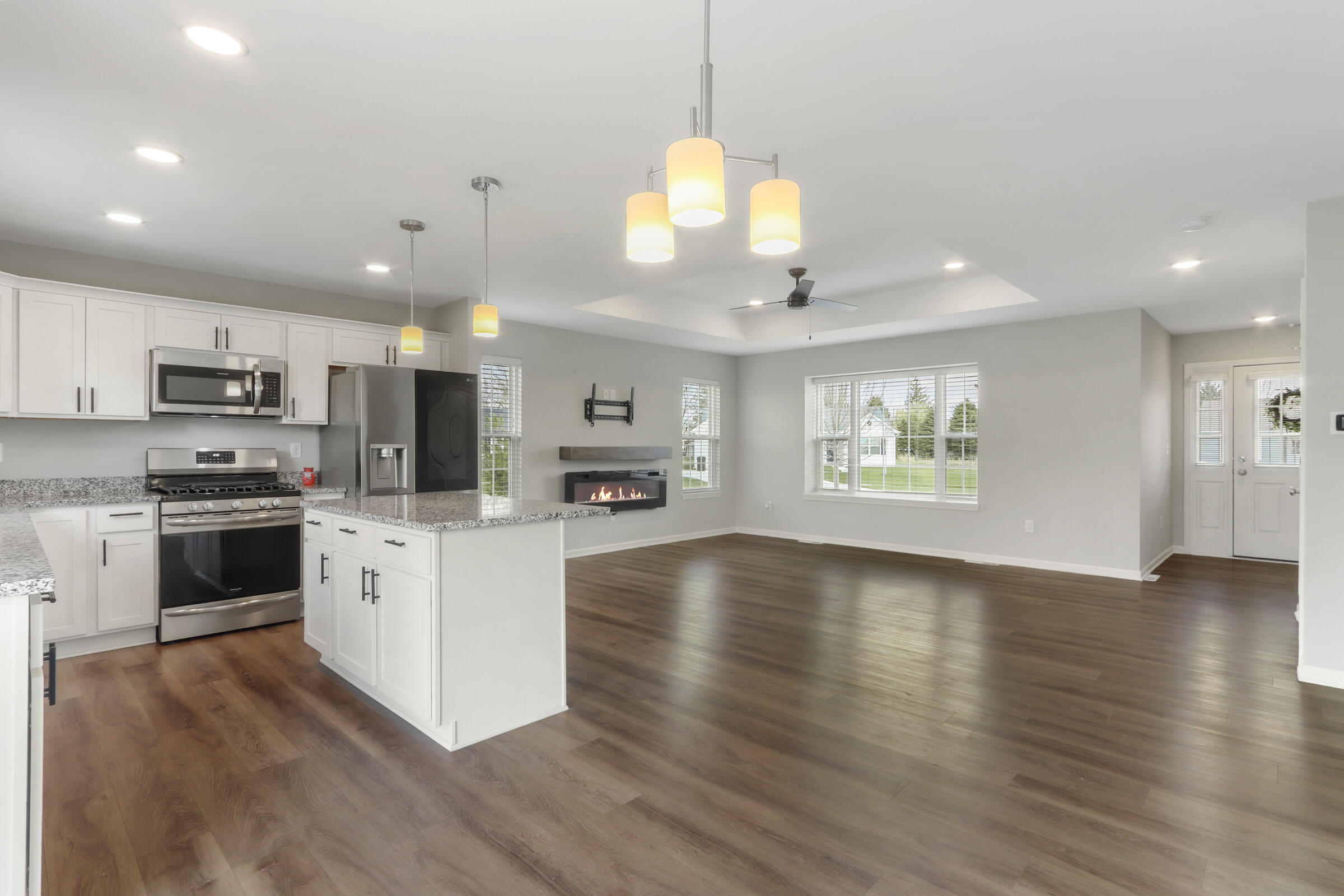 123 Spring Drive Walworth, WI 53184 - Photo 12 of 34 kitchen family room