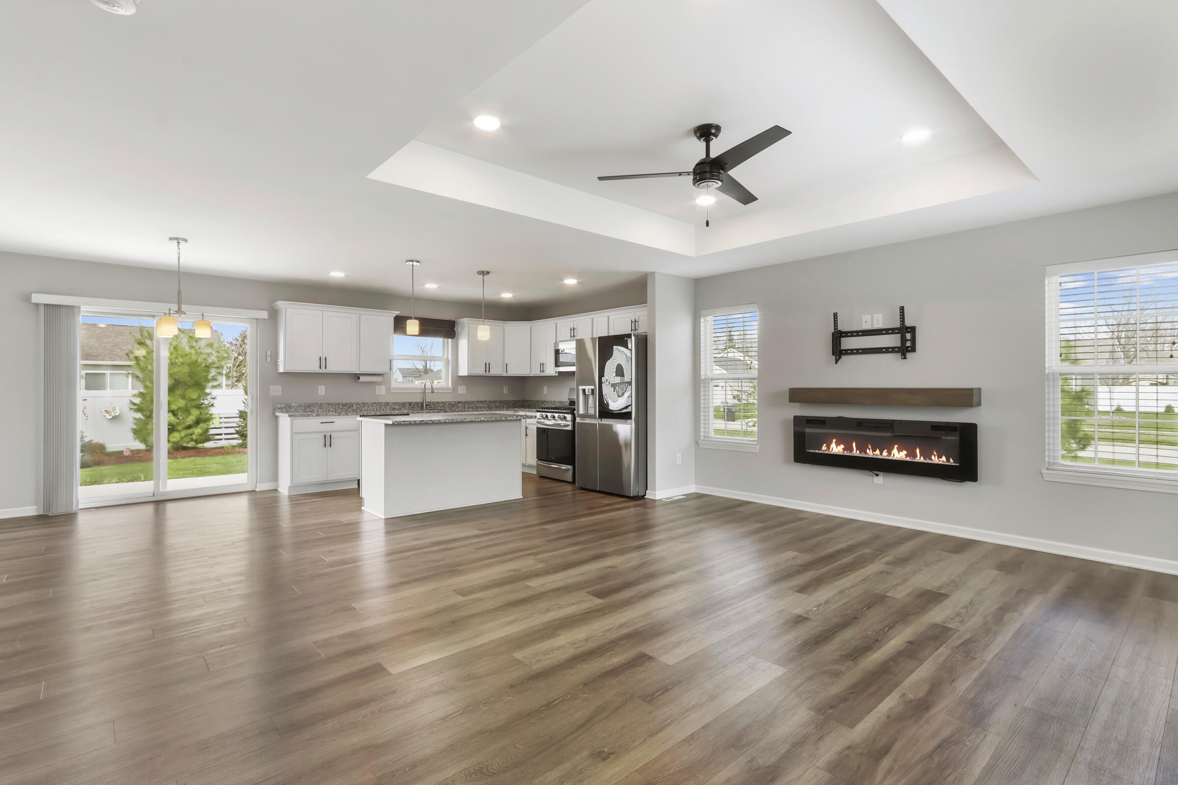 123 Spring Drive Walworth, WI 53184 - Photo 14 of 34 family room