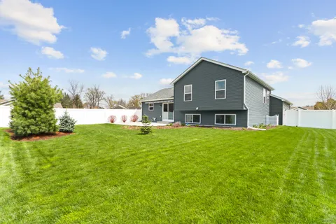 $445,000 | 123 Spring Drive, Unit LT43, Walworth, WI 53184