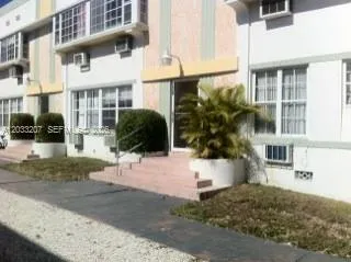 $1,900 | 1612 Drexel Avenue, Unit 8, Miami Beach, FL 33139