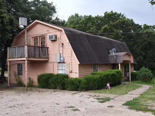 $325,000 | 3719 Private Road 3843, Quinlan, TX 75474