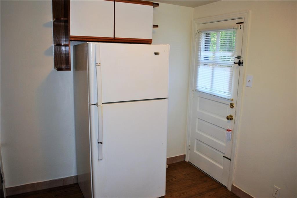 3017 Willett Road Pittsburgh, PA 15227 - Photo 7 of 15 Gallery Image 7