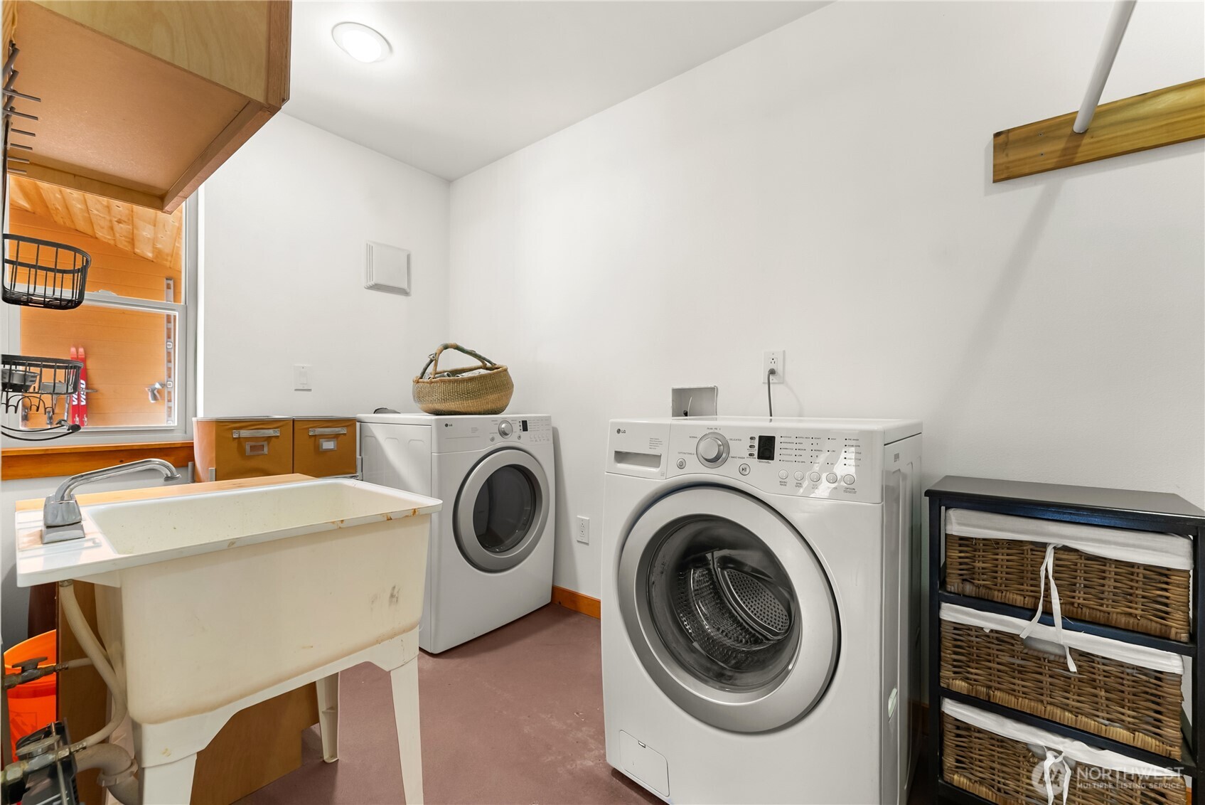 96 Alder Creek Road Twisp, WA 98856 - Photo 26 of 40 a utility room with dryer and washer