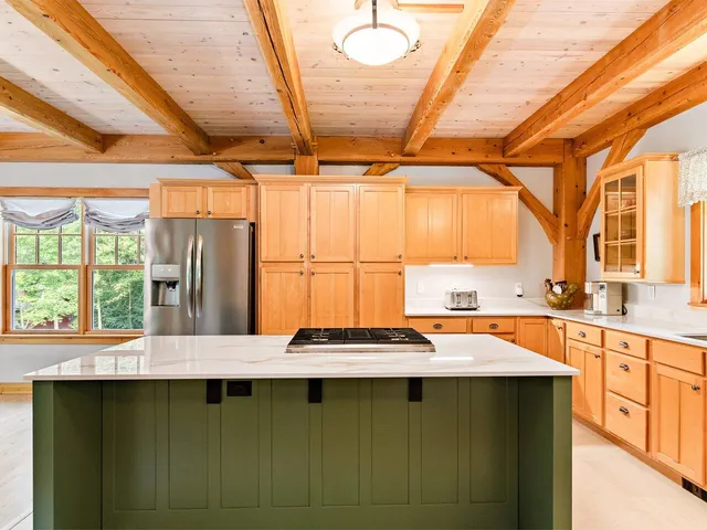 $650,000 | 588 Round Barn Road, Ferrisburgh, VT 05456