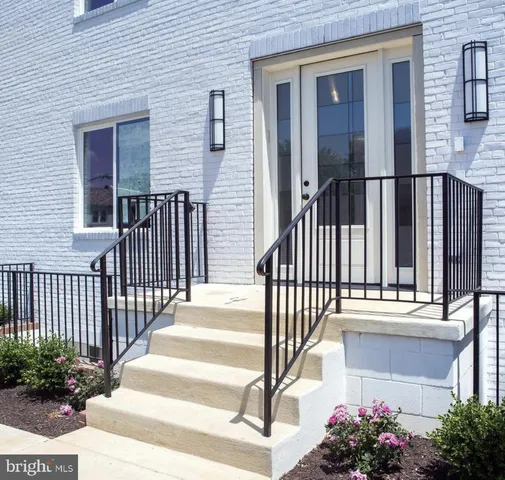 $2,450 | 1701 Trinidad Avenue Northeast, Unit 5, Washington, DC 20002