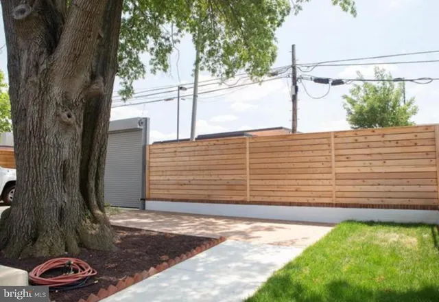 $2,450 | 1701 Trinidad Avenue Northeast, Unit 5, Washington, DC 20002