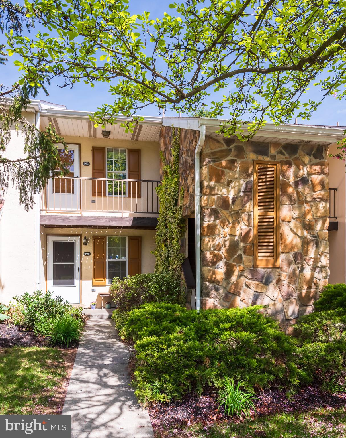 192 Valley Stream Lane, Unit 192 Chesterbrook, PA 19087 - Photo 2 of 17