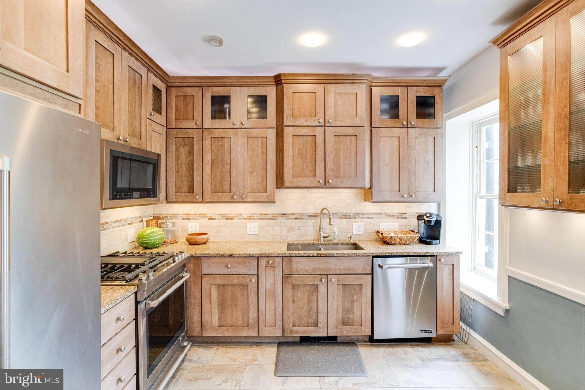 2411 Pickwick Road Baltimore, MD 21207 - Photo 14 of 85