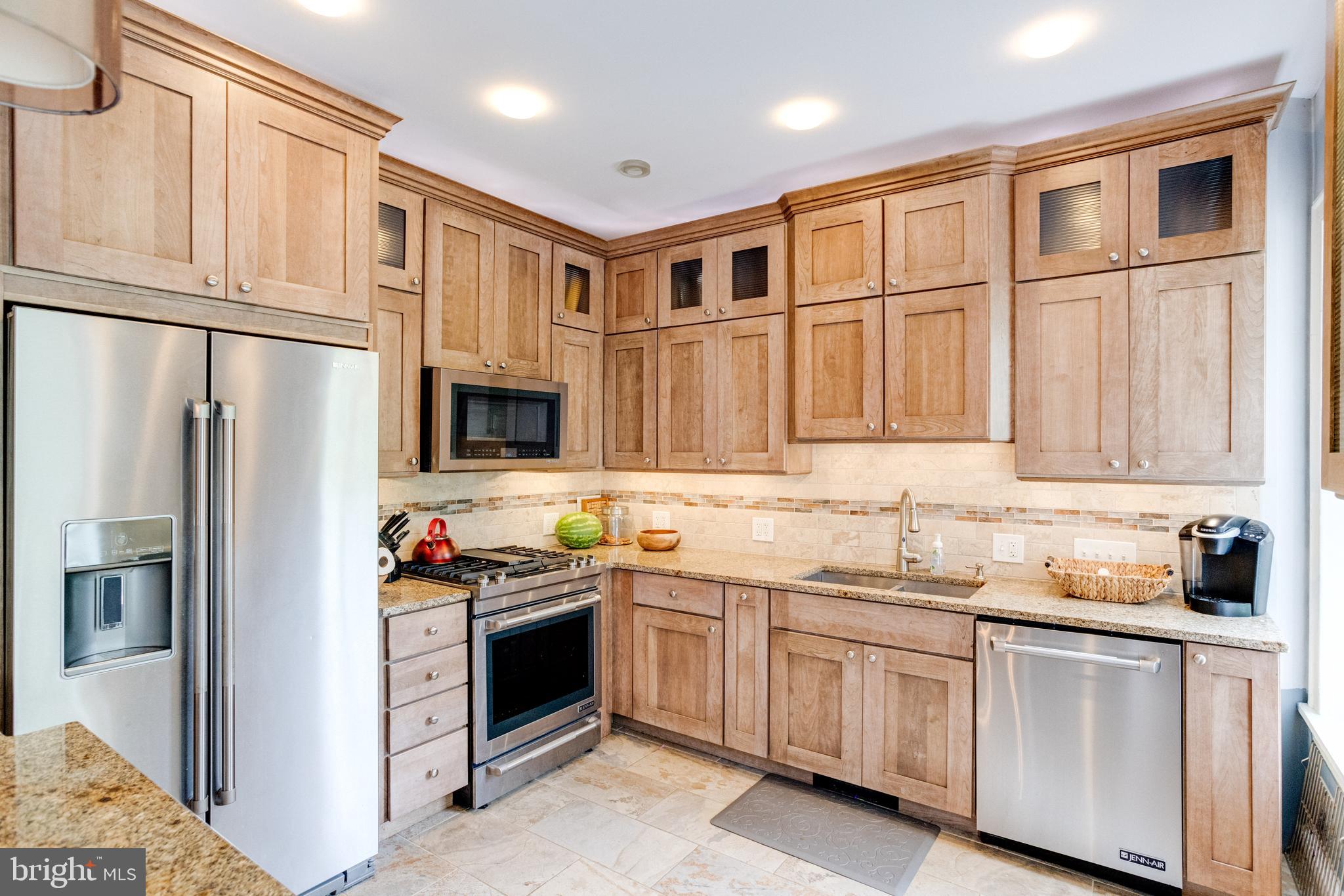 2411 Pickwick Road Baltimore, MD 21207 - Photo 15 of 85