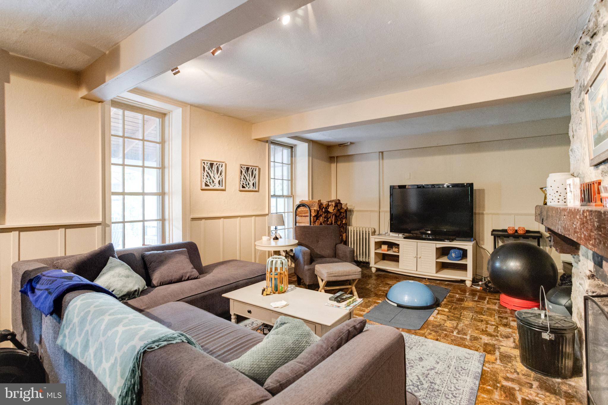 2411 Pickwick Road Baltimore, MD 21207 - Photo 47 of 85