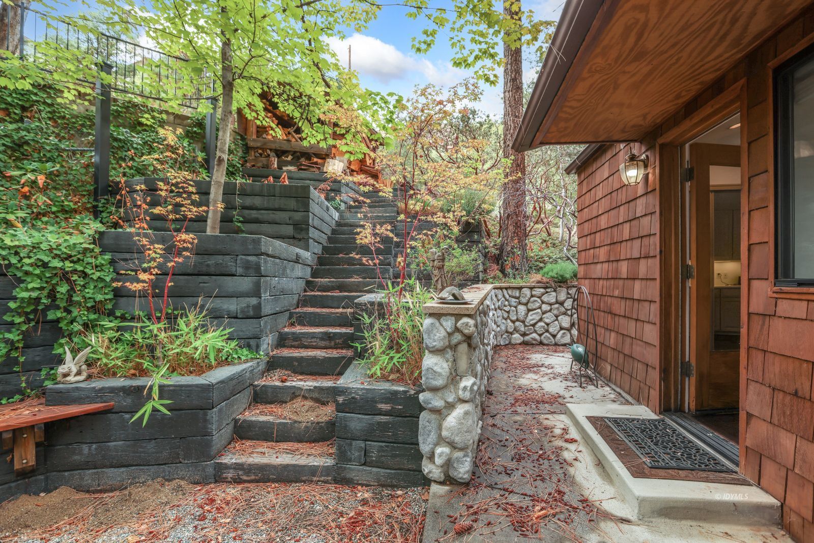 55100 Pine Crest Avenue Idyllwild, CA 92549 - Photo 25 of 50 a view of a pathway of a building