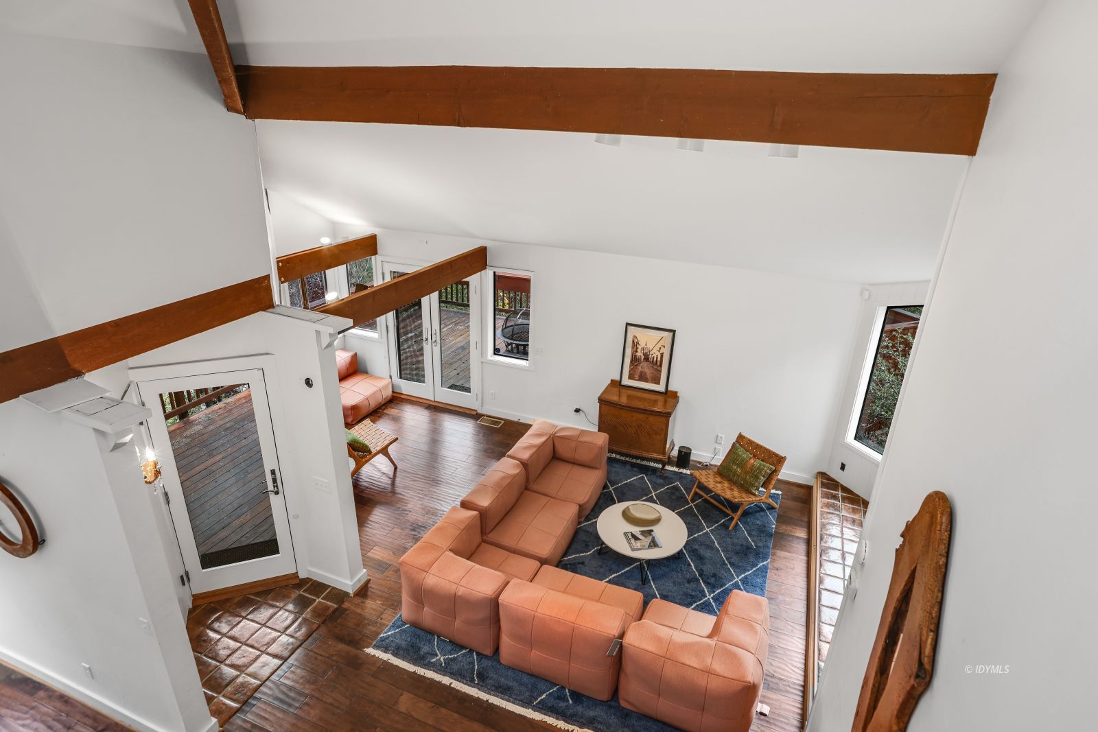 55100 Pine Crest Avenue Idyllwild, CA 92549 - Photo 26 of 50 a living room with furniture and a wooden floor