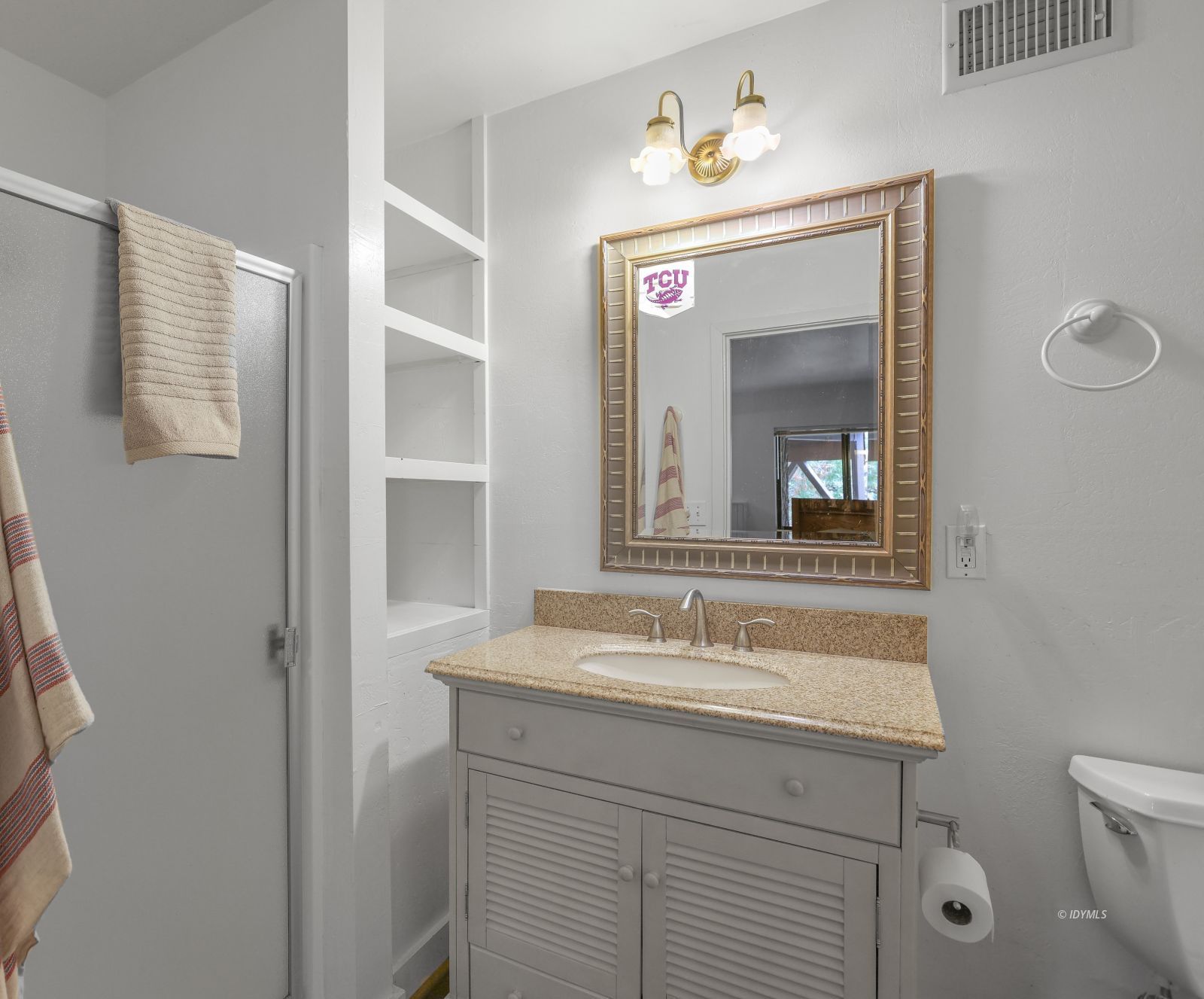 55100 Pine Crest Avenue Idyllwild, CA 92549 - Photo 36 of 50 a bathroom with a sink and a mirror