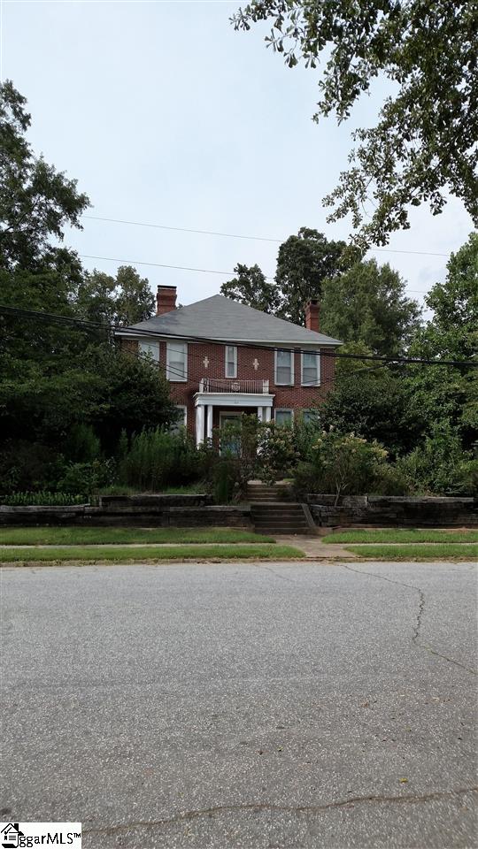 303 Calvert Avenue Clinton, SC 29325 - Photo 4 of 28 Gallery Image 4