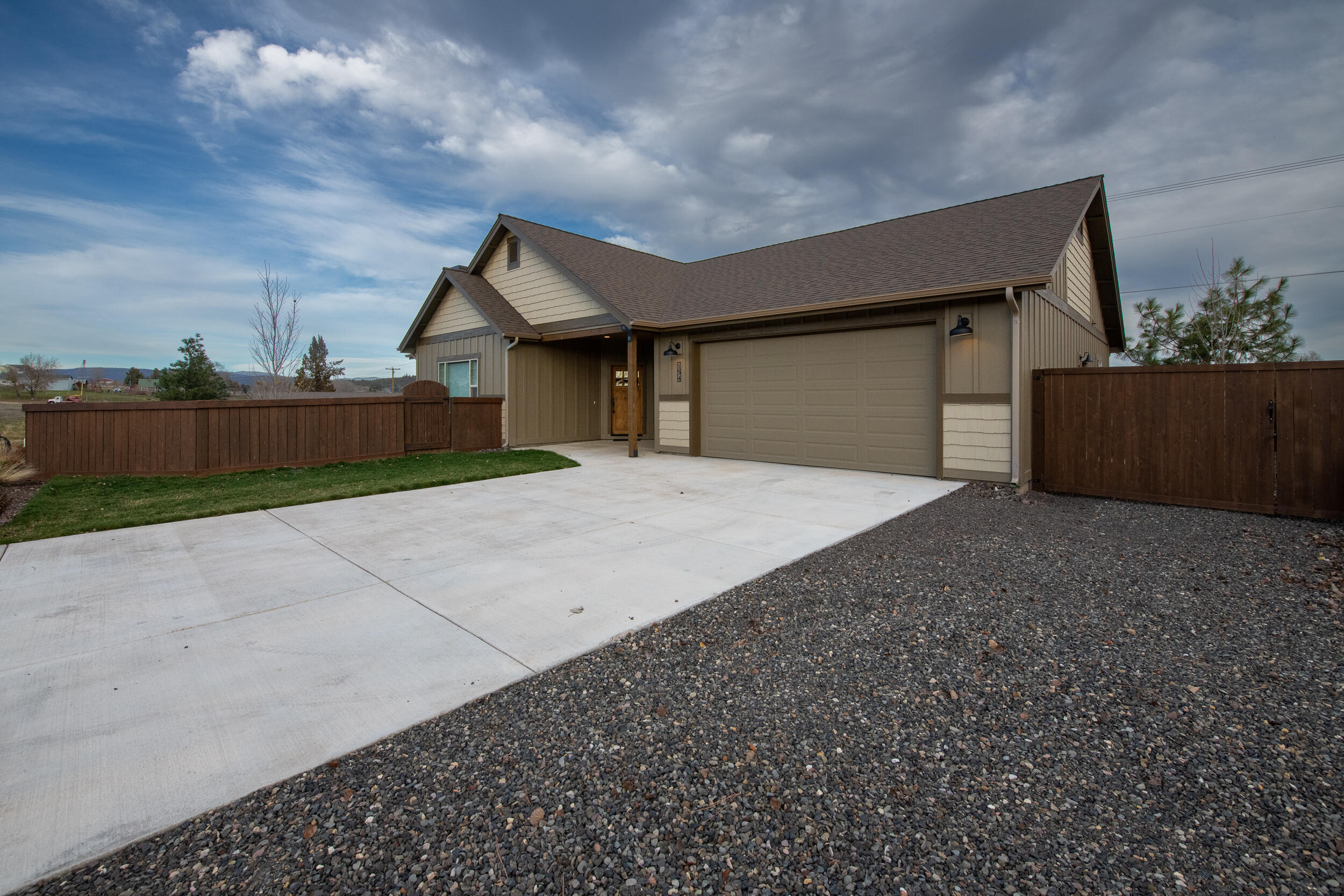 154 Northwest Saddle Ridge Loop Prineville, OR 97754 - Photo 3 of 23 003