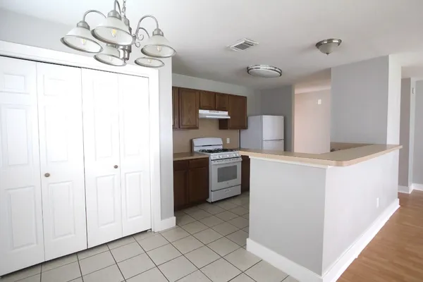 $1,625 | 19507 Winston Hill Drive, Cypress, TX 77433