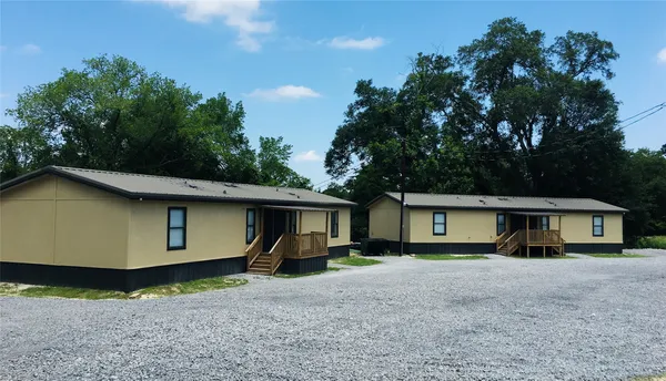 $875 | 2011 Highway 75, Unit B, Madisonville, TX 77864
