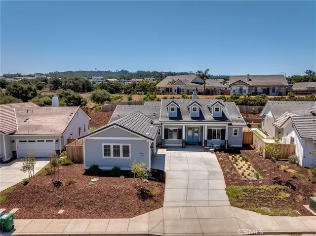$1,155,000 | 1422 Black Oak Drive, Santa Maria, CA 93455