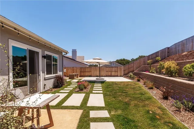 $1,155,000 | 1422 Black Oak Drive, Santa Maria, CA 93455