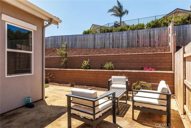 $1,155,000 | 1422 Black Oak Drive, Santa Maria, CA 93455