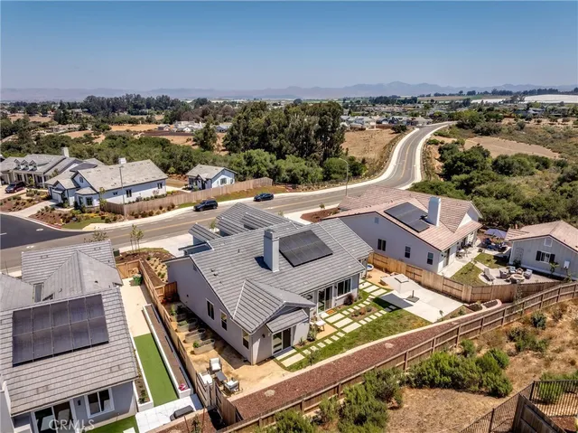 $1,155,000 | 1422 Black Oak Drive, Santa Maria, CA 93455