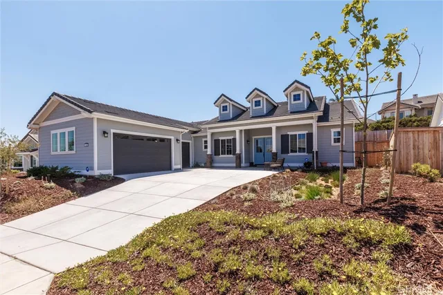 $1,155,000 | 1422 Black Oak Drive, Santa Maria, CA 93455