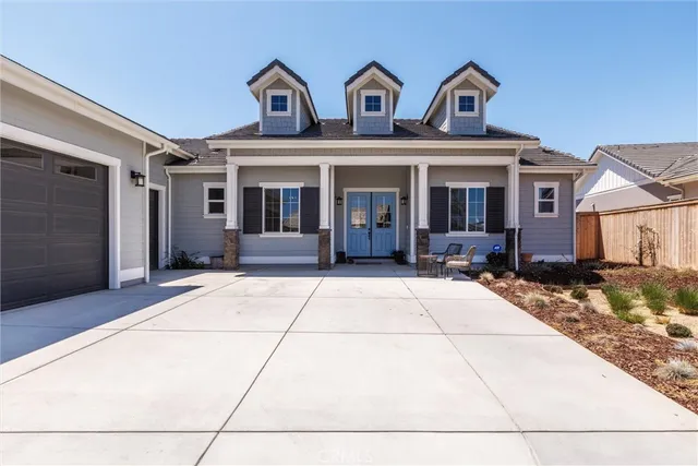 $1,155,000 | 1422 Black Oak Drive, Santa Maria, CA 93455