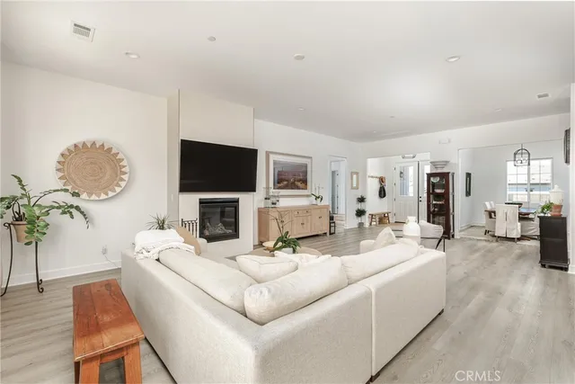 $1,155,000 | 1422 Black Oak Drive, Santa Maria, CA 93455