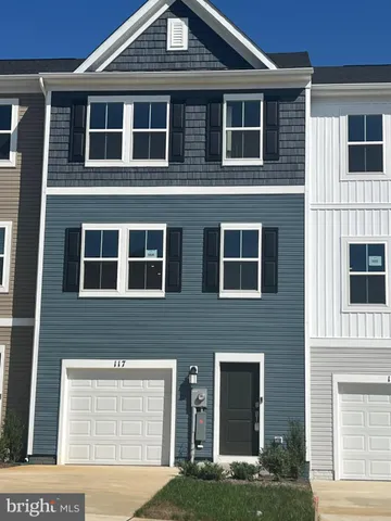 $1,900 | 117 Brashear Court, Martinsburg, WV 25403