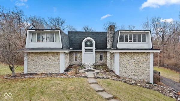 $619,000 | 5501 Surrey Hill Road, Indianapolis, IN 46226