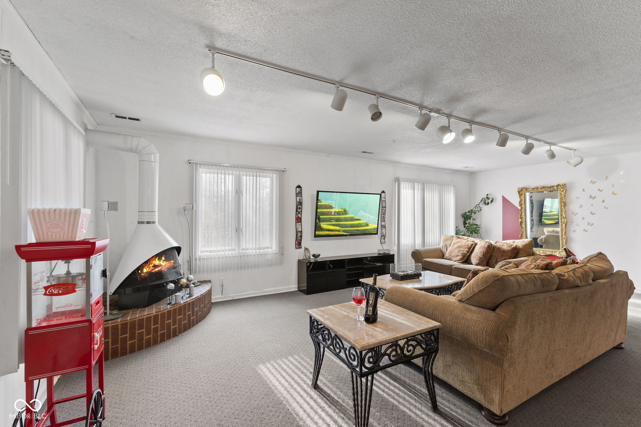 5501 Surrey Hill Road Indianapolis, IN 46226 - Photo 11 of 28