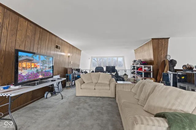 $619,000 | 5501 Surrey Hill Road, Indianapolis, IN 46226