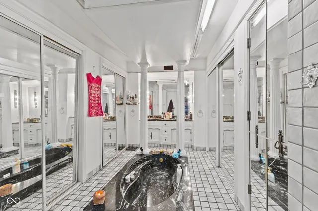 $619,000 | 5501 Surrey Hill Road, Indianapolis, IN 46226