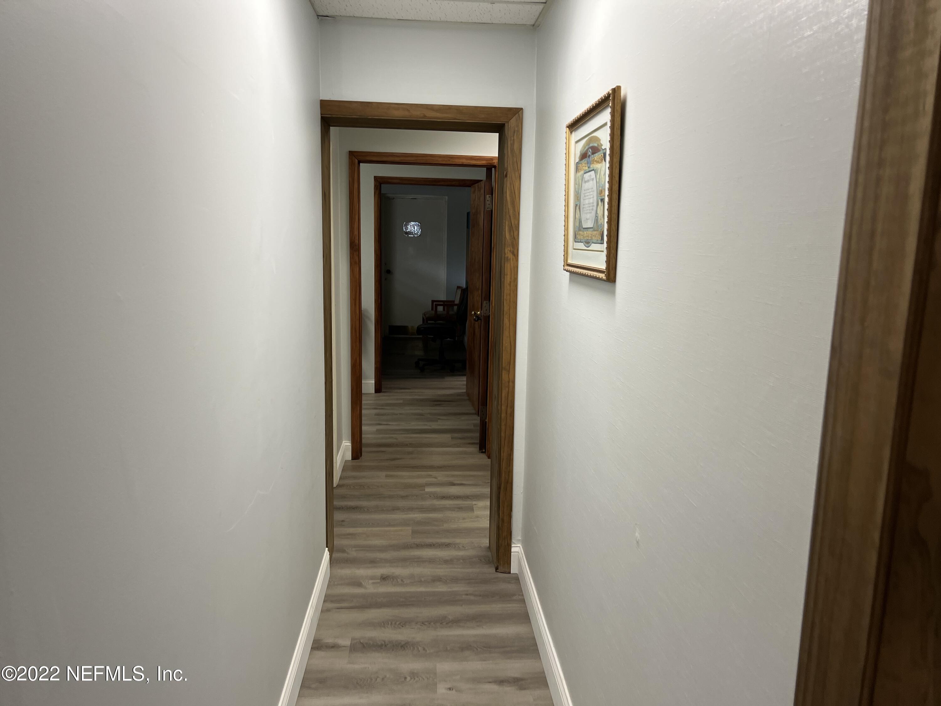 5819 Booth Road Jacksonville, FL 32207 - Photo 11 of 35 Hallway with new floors