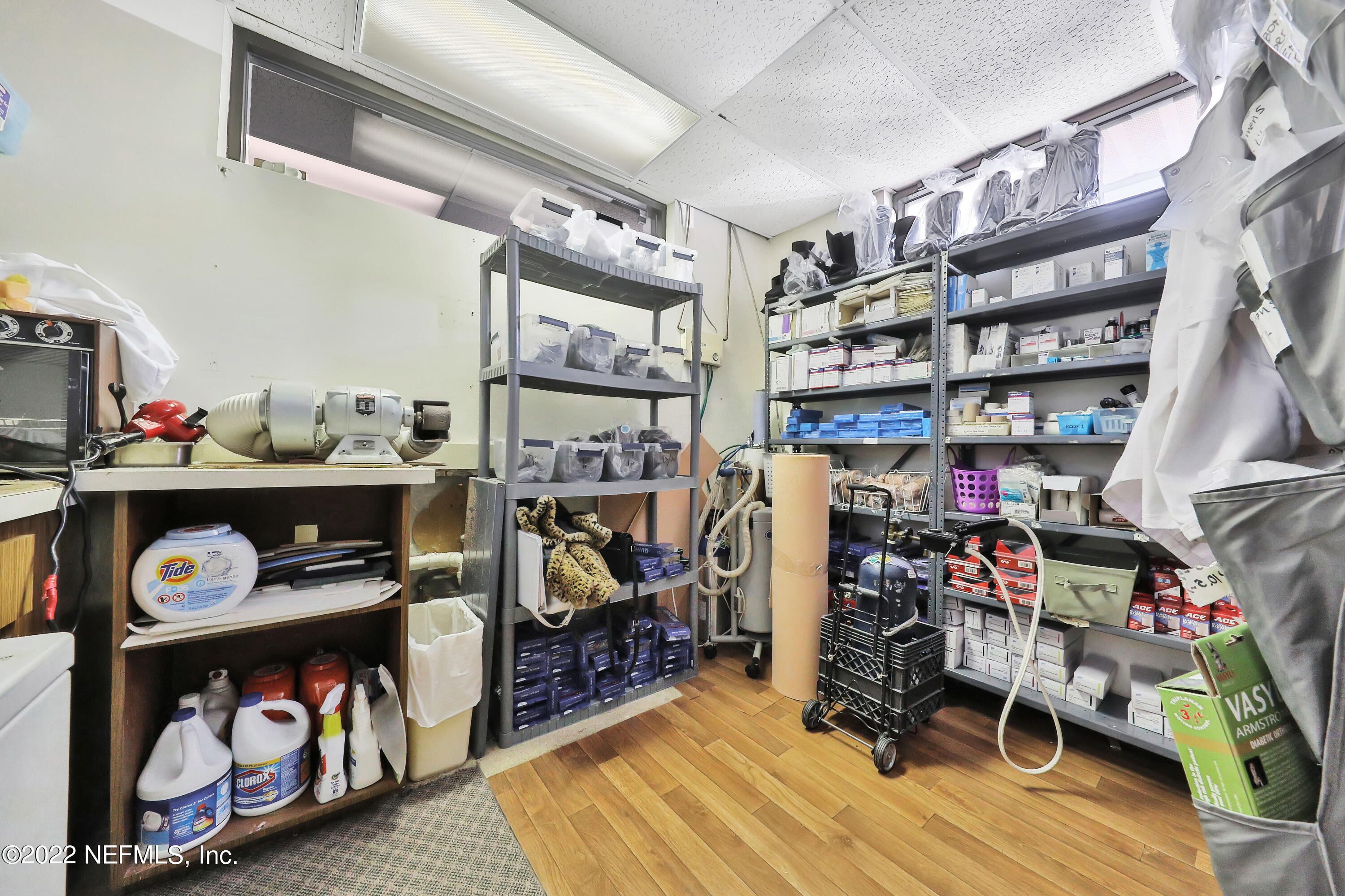 5819 Booth Road Jacksonville, FL 32207 - Photo 21 of 35 Storage / Surgical Room