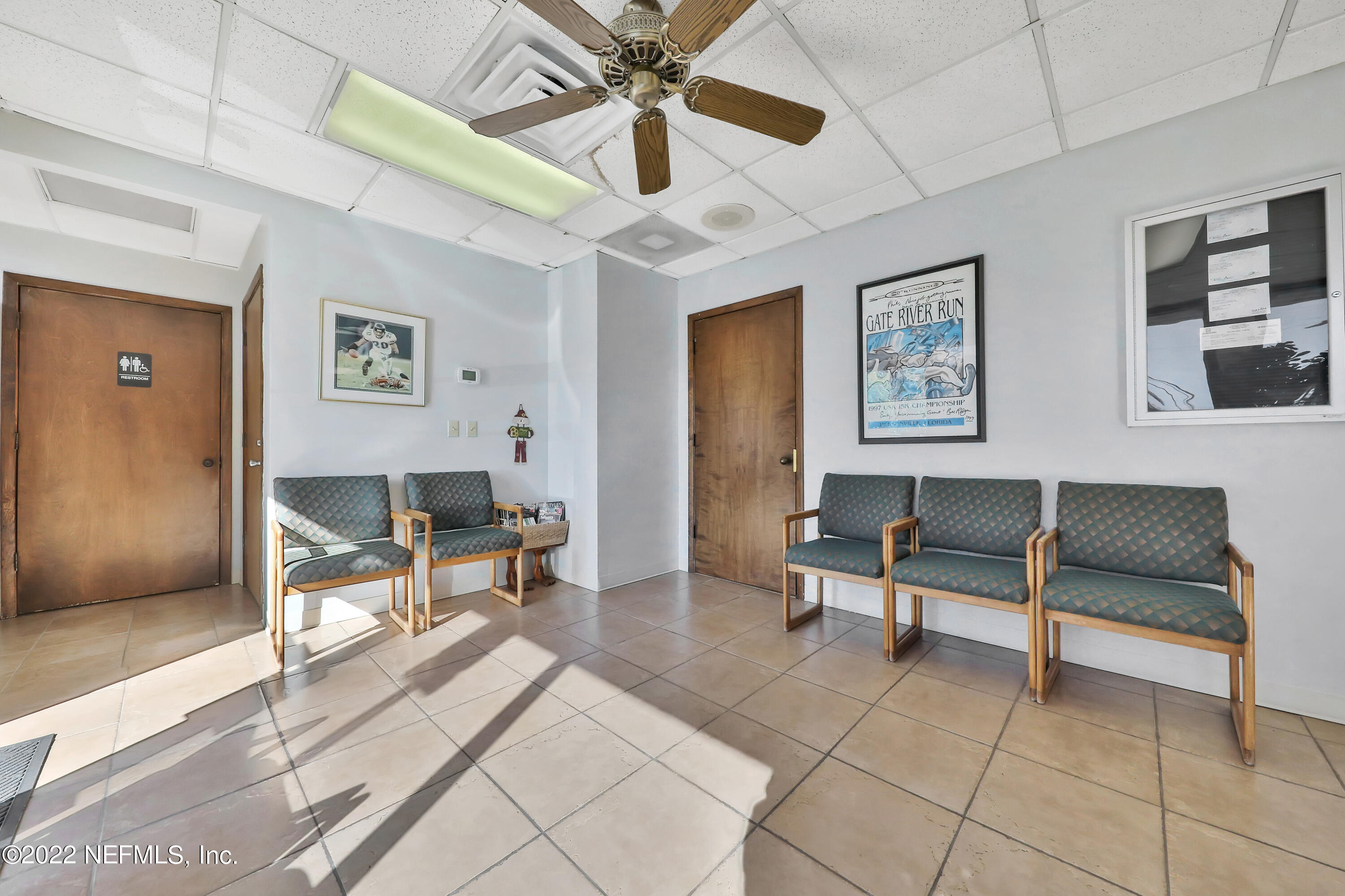 5819 Booth Road Jacksonville, FL 32207 - Photo 24 of 35 Lobby area