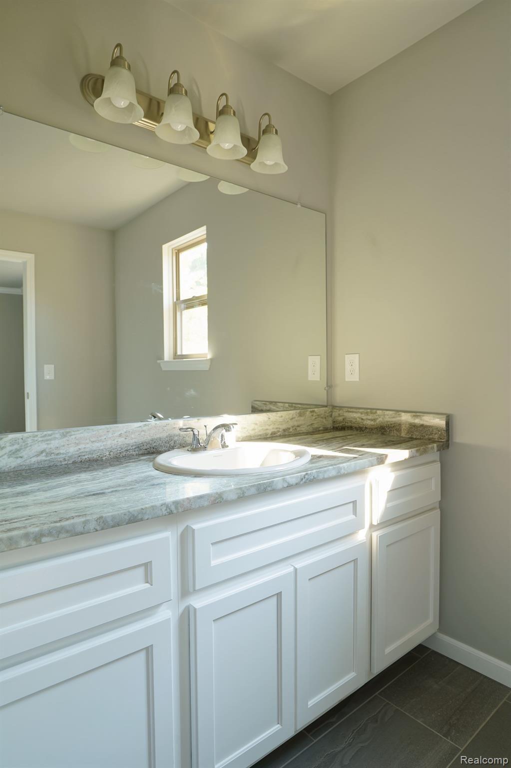 34600 Garfield Road Fraser, MI 48026 - Photo 30 of 39 34600Garfield-28.jpg