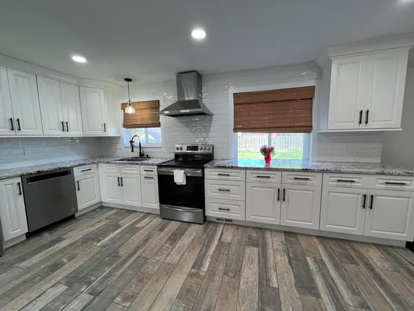 $2,859 | 4033 Ramblewood Drive, Troy, MI 48085