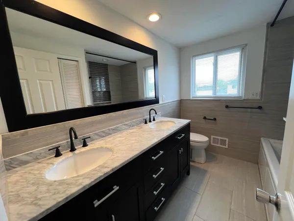 $2,859 | 4033 Ramblewood Drive, Troy, MI 48085