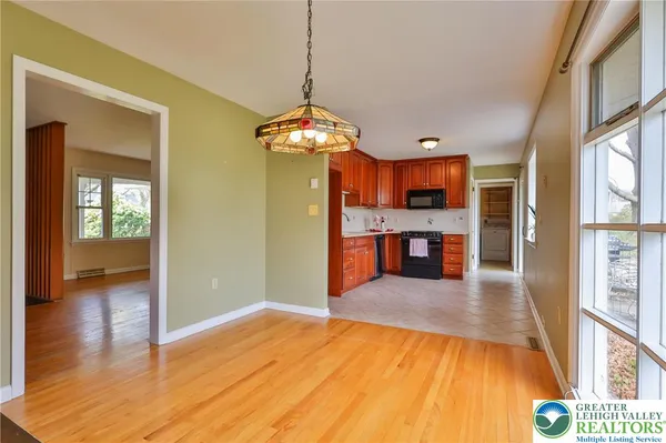 $395,000 | 1004 Donald Drive, Emmaus, PA 18049